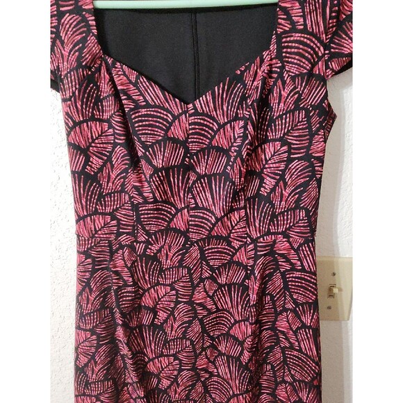 Dressbarn Cocktail Dress Women's 4 Pink Leaves Print Pencil Formal Tropical - Picture 4 of 10